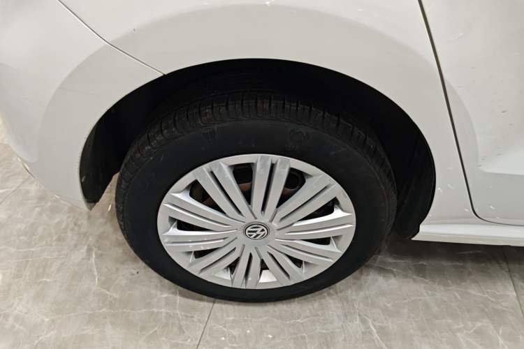 Used Volkswagen Polo 2016 1.6L Automatic Comfort Model Exterior 5