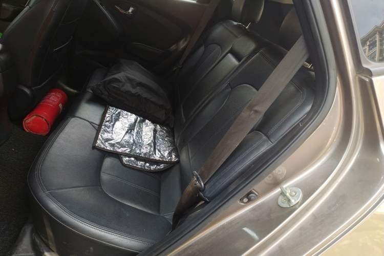 Used Hyundai ix35 2010 2.0L Automatic Two-Wheel Drive Elite Edition GLS