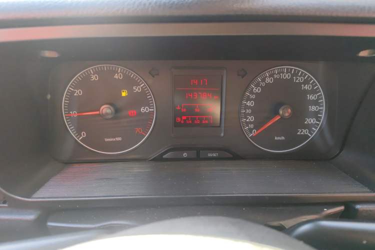 Used Volkswagen Jetta 2010 1.6L Partner Odometer Close Up