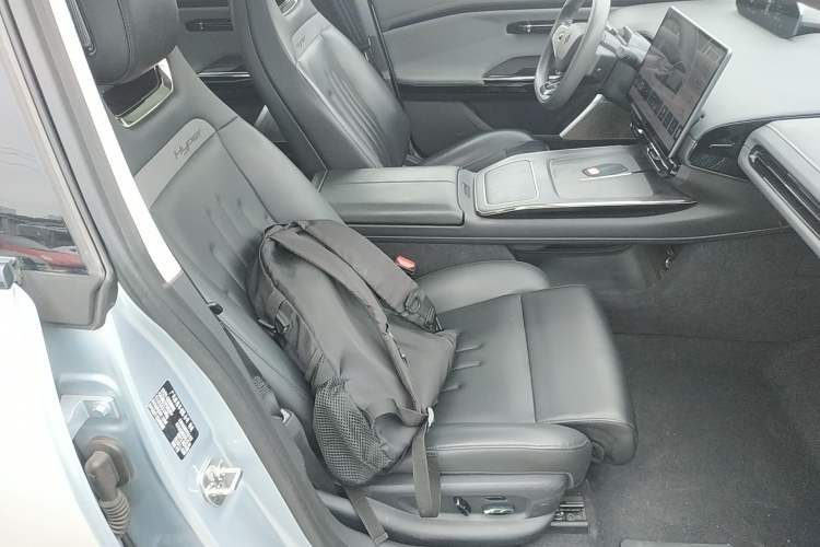 Used Hyptec GT 2023 600 Rear-Drive Charging & Swapping Version
