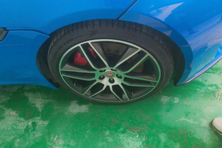 Used Jaguar F-TYPE 2019 2.0T Hardtop Version
