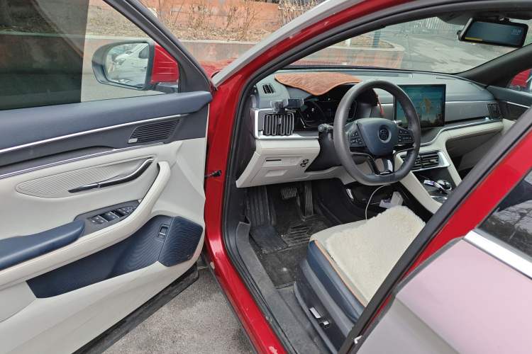 Used BYD Song PLUS New Energy 2021 DM-i 110KM Flagship Model
