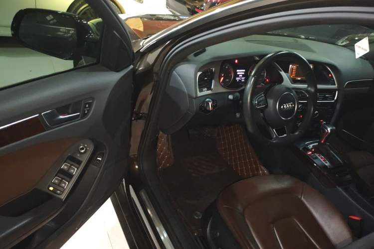 Used Audi A4L 2015 35 TFSI Automatic Comfort Model