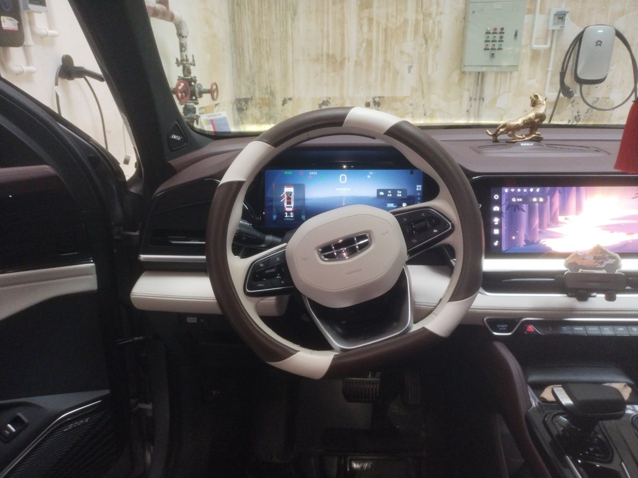 Geely Auto Monjaro L 2021 2.0TD DCT EVO Two-Wheel Drive Prestige Version — снимка 10