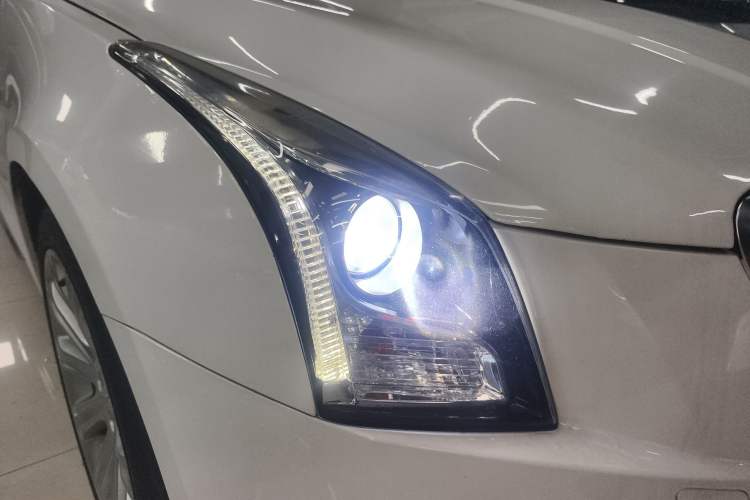 Used Cadillac ATS-L 2016 25T Fashion Edition Right Front Headlight