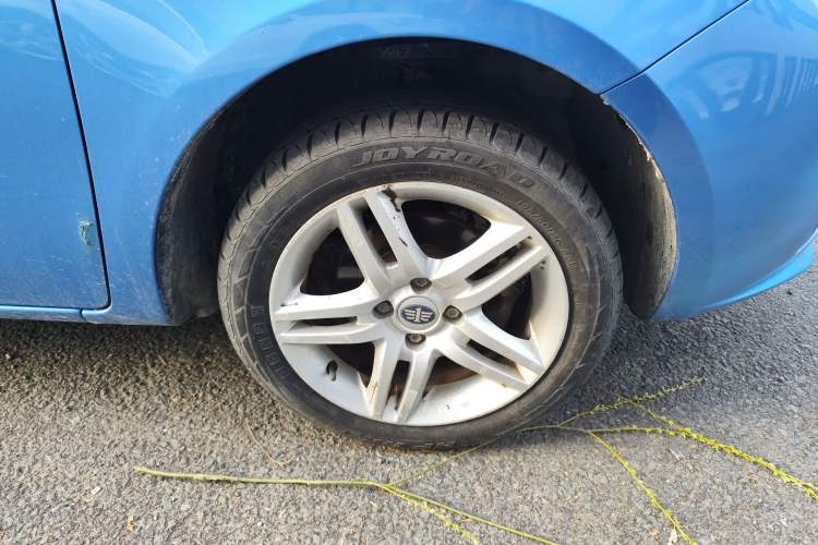 Used Oley 2012 Sedan 1.5L Manual Comfort Model
