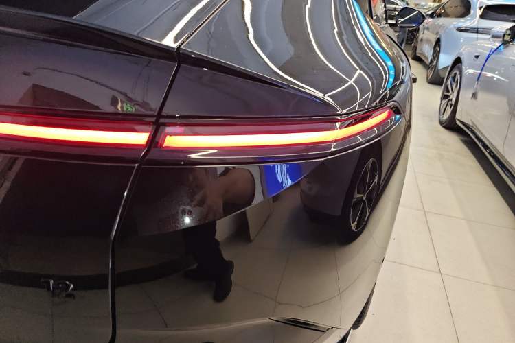 Used Avatr 12 2023 650 Three-Laser Four-Wheel Drive Performance Edition Right Rear Taillight