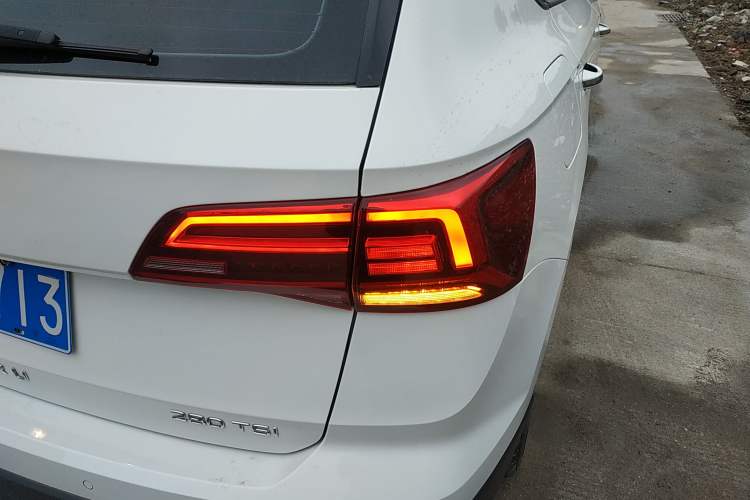 Used Volkswagen Tharu 2022 280TSI Two-Wheel Drive Comfort Edition