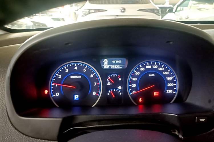 Used Hyundai Celesta 2011 1.6L Automatic Luxury Version
