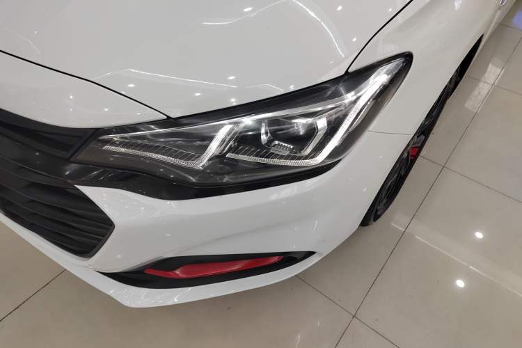 Used Chevrolet Monza 2019 Redline 320T Dual-Clutch Sporty Version China VI Standard