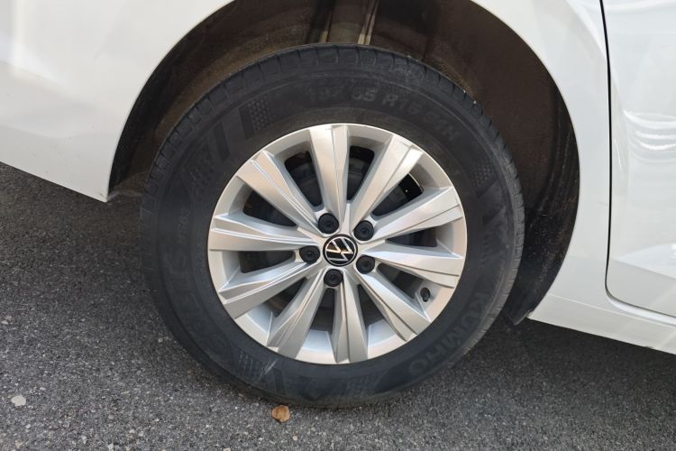 Used Volkswagen Lavida 2023 New Sharp 1.5L Automatic Excellent New Edition Right Rear Wheel Hub