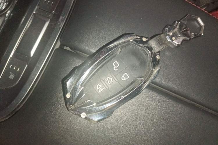 Used BAIC Off-Road BJ40 2019 2.3T Automatic Four-Wheel Drive Urban Hunter Edition Premium Model China VI Emission Standard
