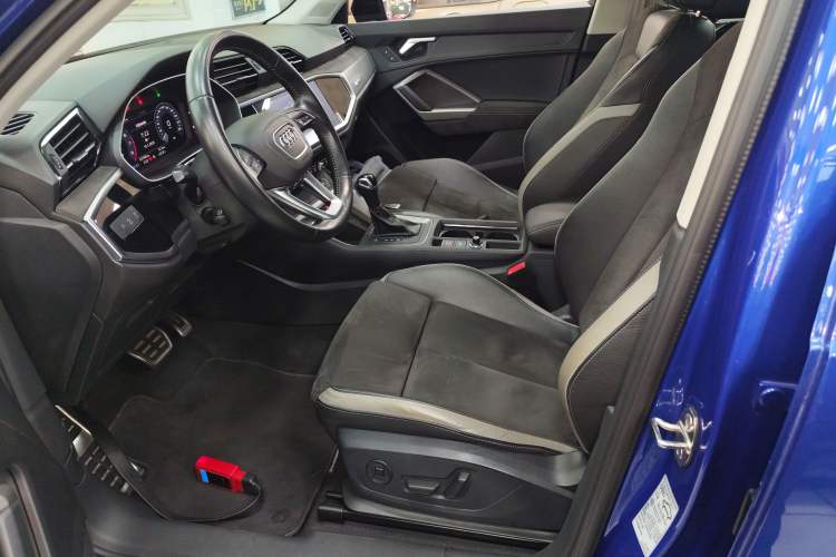 Used Audi Q3 2020 35 TFSI Ambition Dynamic Edition
