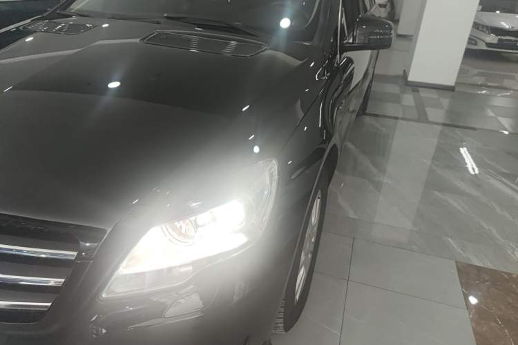 Used Mercedes-Benz R-Class 2017 R 320 4MATIC Business Edition Prestige Model
