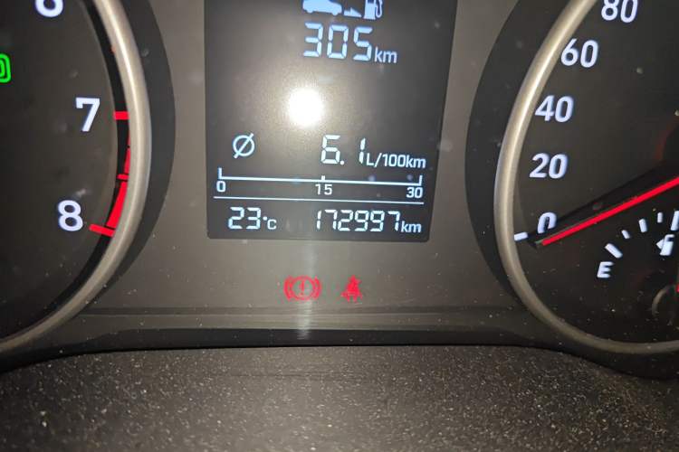 Used Hyundai Celesta 2018 1.6L Automatic GL Enjoyment Version China V Standard Odometer Close Up