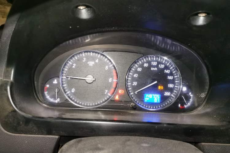 Used BAIC Weiwang M20 2014 1.5L Luxury Version BJ415B Instrument Cluster