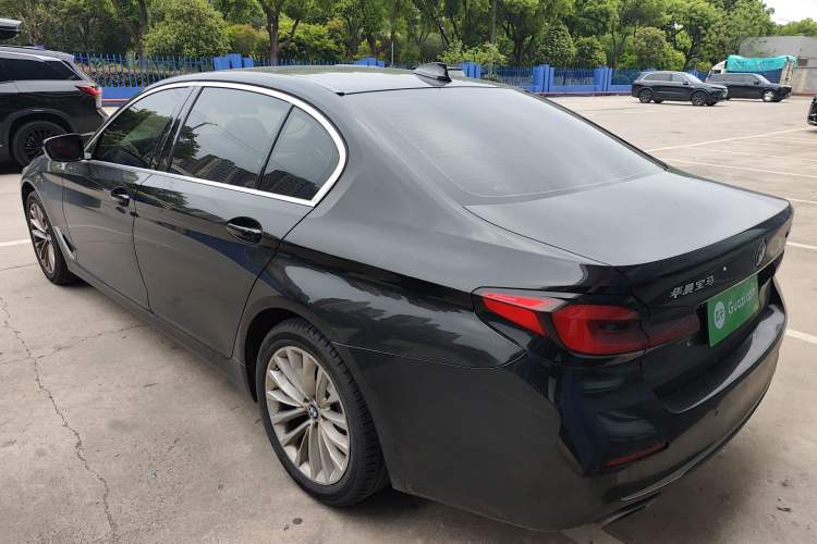 Used BMW 5 Series 2021 525Li Luxury Package Rear Left 45 Deg