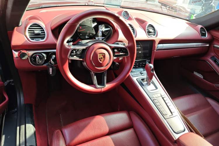 Used Porsche 718 2018 Cayman 2.0T