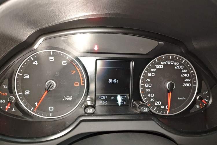 Used Audi Q5 2017 Plus 40 TFSI Technology Model