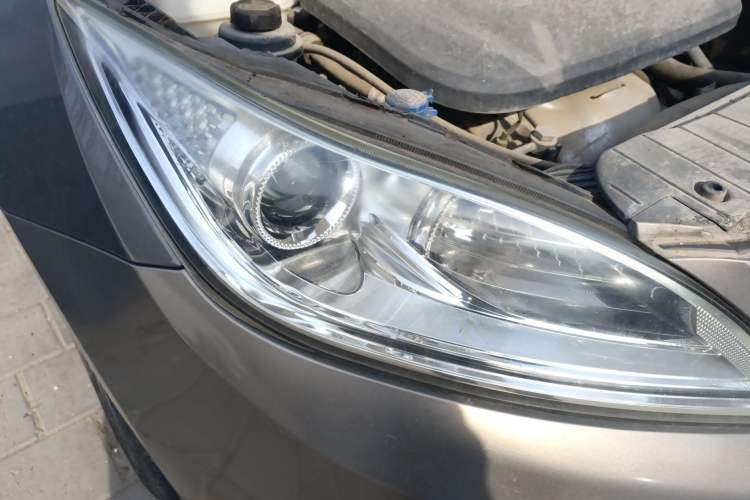 Used CHANGAN Eado 2015 1.6L Manual Luxury Model China IV Standard Right Front Headlight