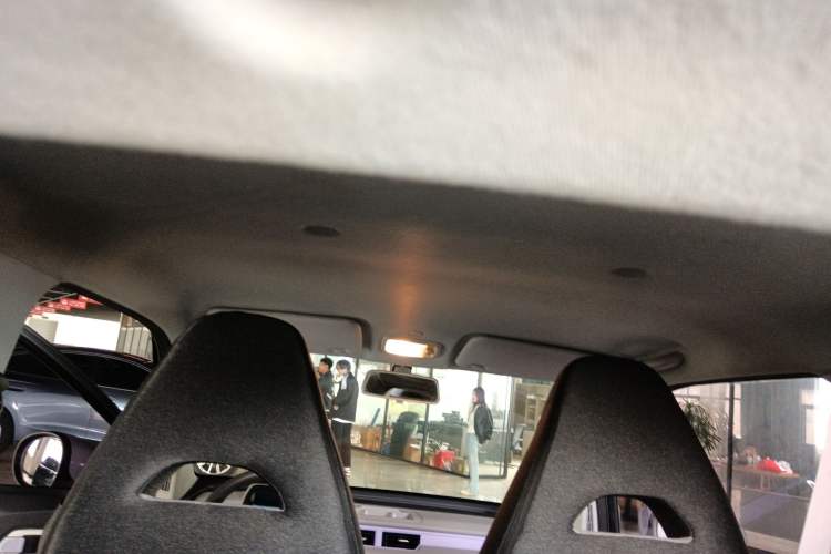 Used Chery QQ Ice Cream 2022 120km Conical Shape Lithium Iron Phosphate
