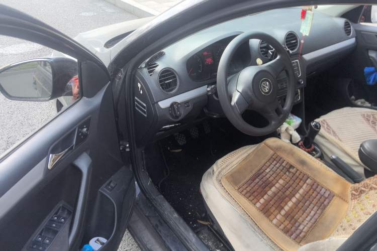 Used Volkswagen Jetta 2013 1.6L Manual Comfort Model