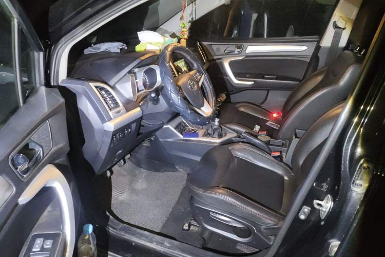 Used JAC Refine S3 2016 1.5L Manual Luxury Smart Version
