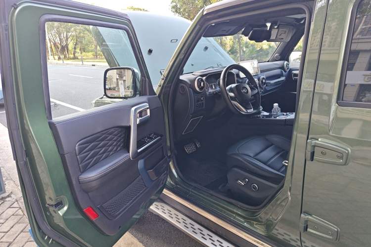 Used BAIC Off-Road BJ40 2018 PLUS 2.3T Automatic Four-Wheel Drive Flagship Version China V Emission Standard