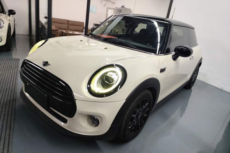 Used MINI 2019 1.5T COOPER Classic Edition