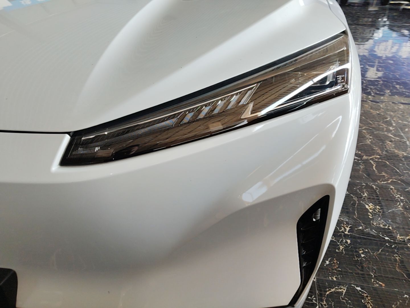Dongfeng Aeolus SKY EV01 2025 530 km AIR Elite Edition — снимка 8