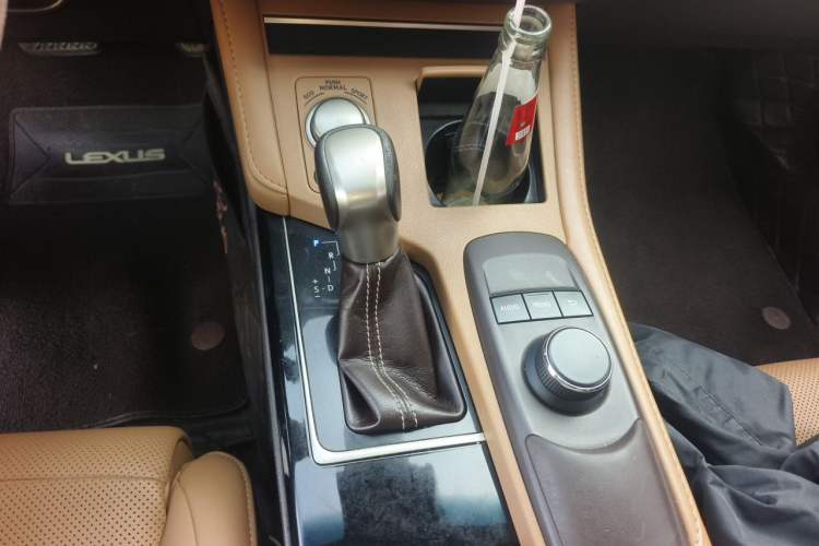 Used Lexus ES 2015 300h Comfort Edition
