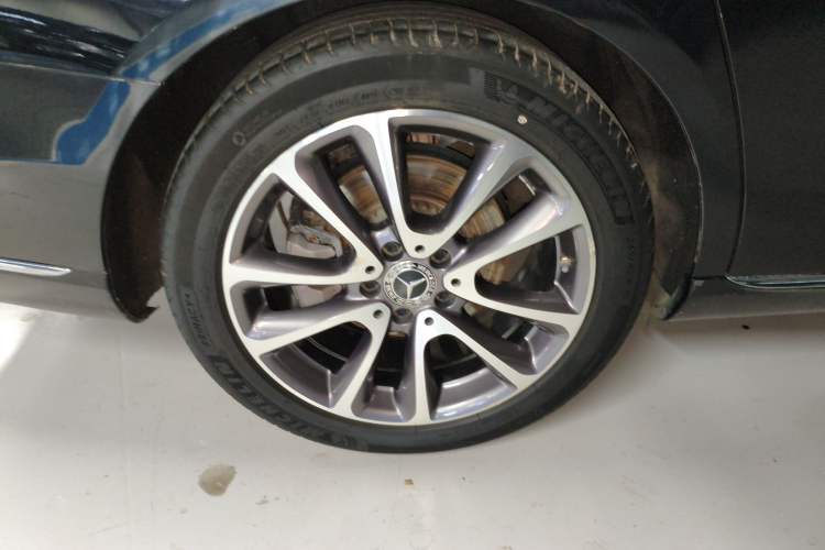 Used Mercedes-Benz E-Class 2020 E 260 L
