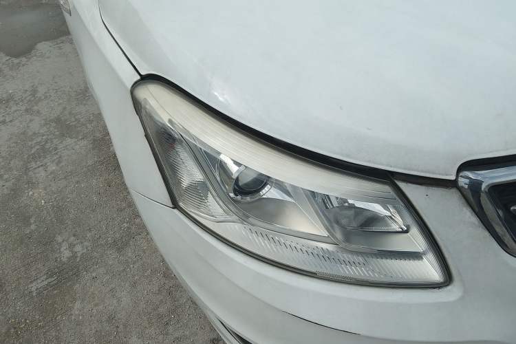 Used Chery E3 2015 1.5L Manual Fashion Model Right Front Headlight