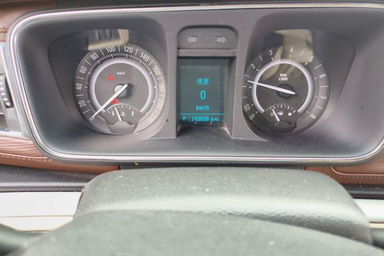 Used Buick GL8 2018 28T Luxury Model China VI Standard