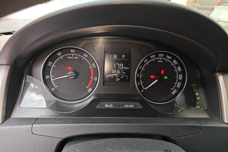 Used Skoda Rapid Spaceback 2016 1.6L Automatic Chuanxing Edition Instrument Cluster