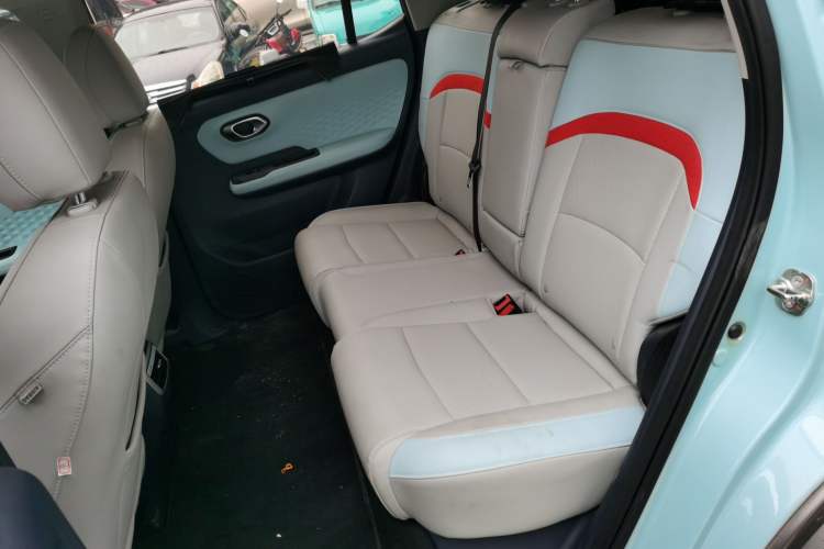 Used AION Y 2022 70 Tech Edition Lithium Iron Phosphate
