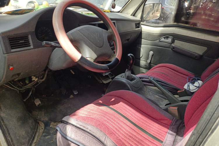 Used Wuling Zhiguang 2010 1.0L Liye Edition
