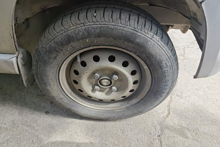 Used Wuling Zhiguang 2013 1.0L Practical Version
