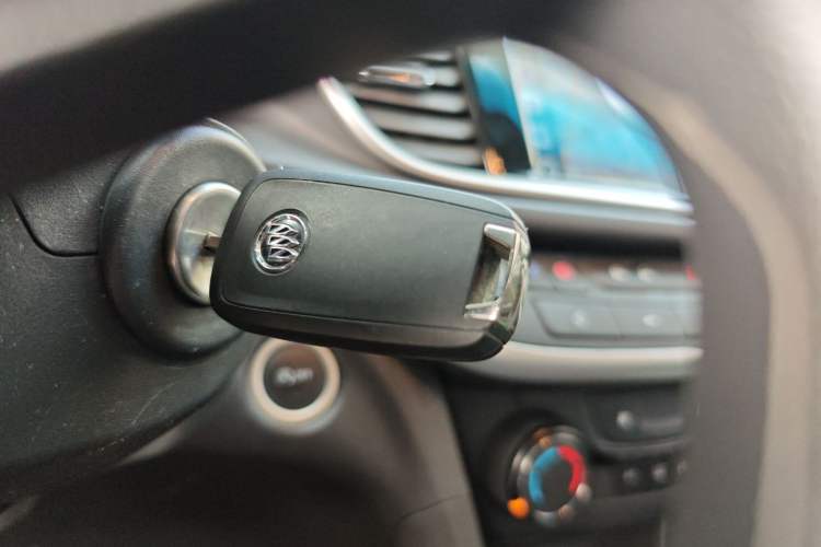 Used Buick GT 2021 Revised Version Flagship 1.5L Automatic Elite Edition Vehicle Key