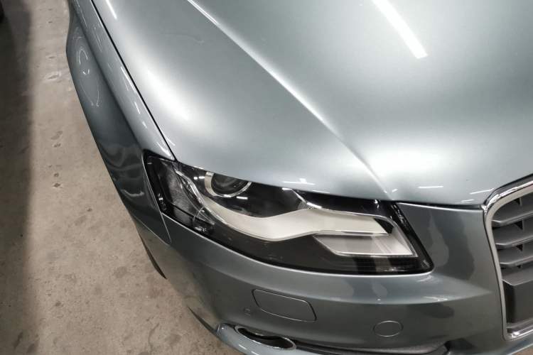 Used Audi A4L 2012 2.0 TFSI automatic Comfort trim level Right Front Headlight