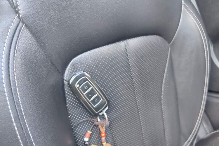 Used Geely Auto Emgrand 2017 Sedan Million Edition 1.5L CVT Upward Version
