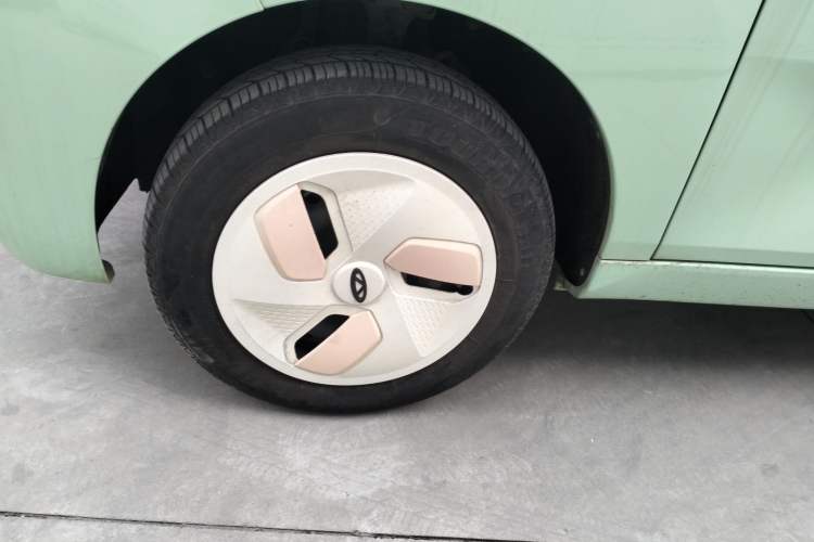 Used Chery QQ Ice Cream 2022 120km Conical Shape Lithium Iron Phosphate