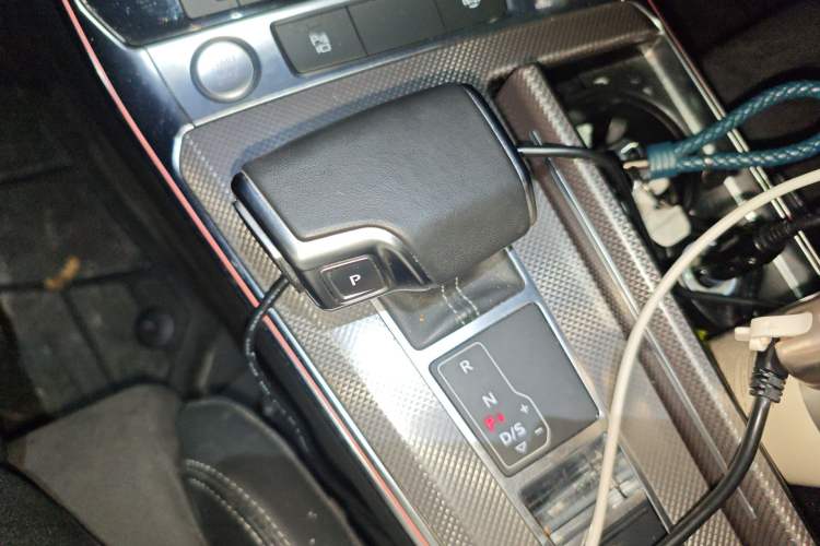 Used Audi A6L 2019 55 TFSI quattro Prestige Dynamic Edition Gear Lever