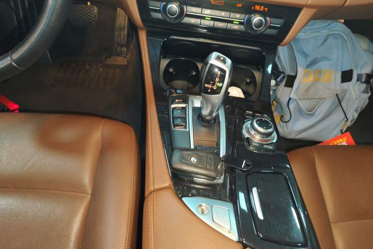 Used BMW 5 Series (Import) 2015 520i Elegant Edition
