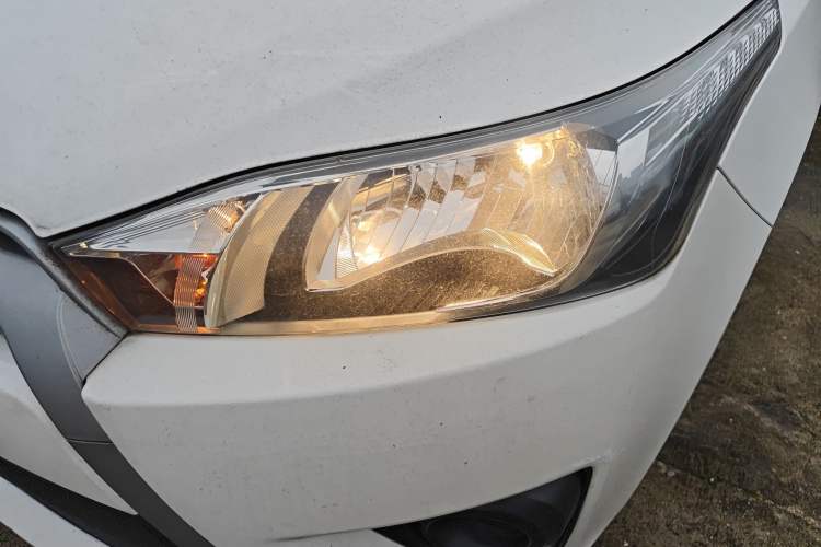 Used Toyota YARiS L Zhi Xuan 2015 1.5E Automatic Charm Edition
