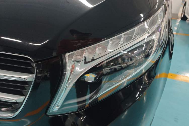 Used Mercedes-Benz V-Class 2018 V 260 L Prestige Extended Version China VI