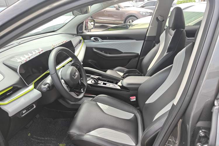 Used Geely Auto Coolray 2022 Bin Yue COOL 1.5TD DCT Ignite Edition