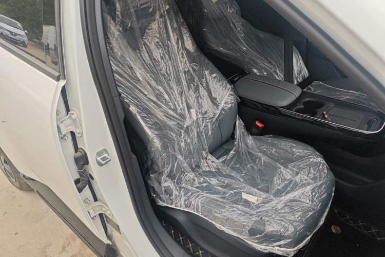 Used ARCFOX T1 2025 Model 320 PRO Right Front Seat