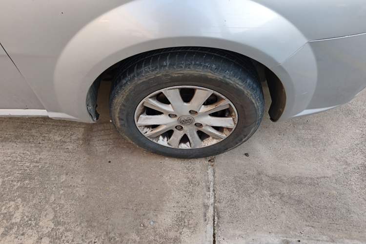 Used Buick Excelle 2013 1.5L Manual Classic Model Right Front Wheel Hub