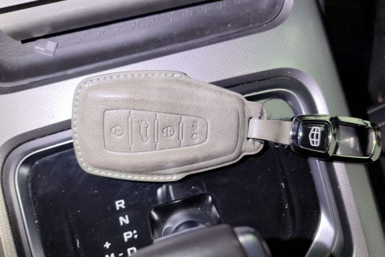 Used Geely Auto Haoyue 2020 1.8TD DCT Flagship 7-Seater
